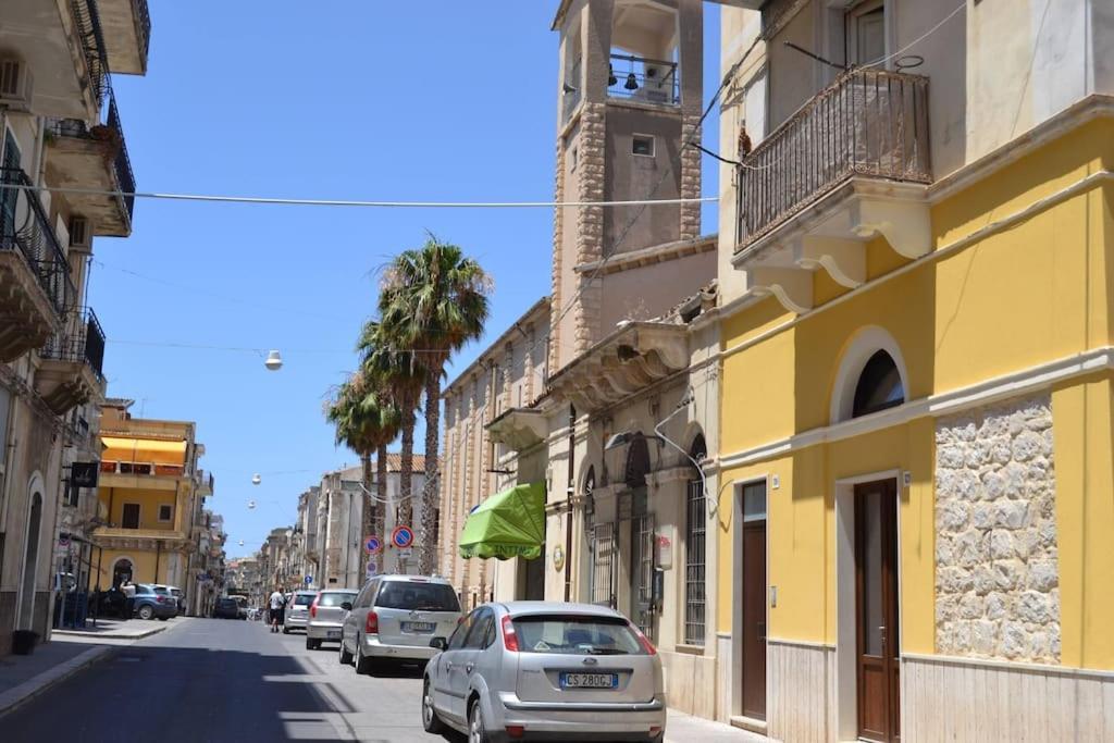 Casa Vacanze Trinisula Sicily Home Scicli Exterior photo